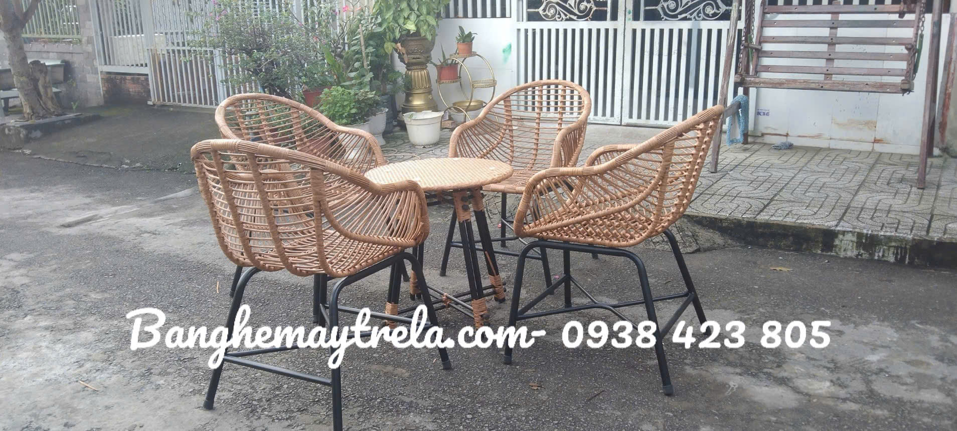 Bàn ghế mây nhựa cho quán cafe